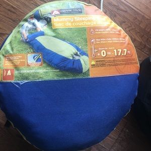 Mummy sleeping bag